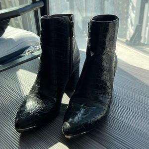 Franco Sarto new black snakeskin leather booties